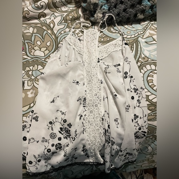 NWOT pajama set (size medium) - Picture 2 of 6